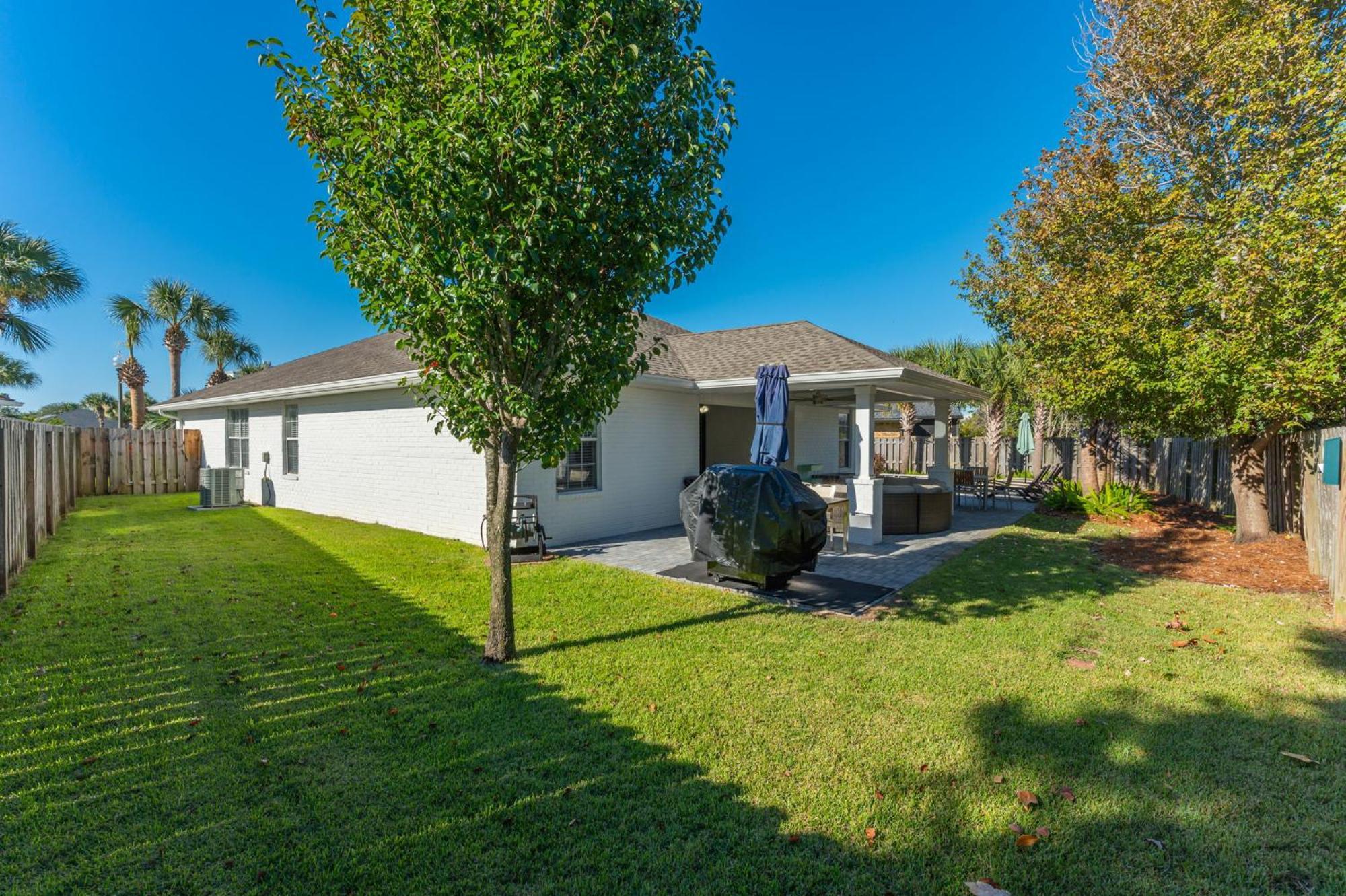 Beautiful Pet Friendly Home! New Tropical Pool, Opt Golf Cart And Pool Heat, Minutes To Beach Дестін Екстер'єр фото