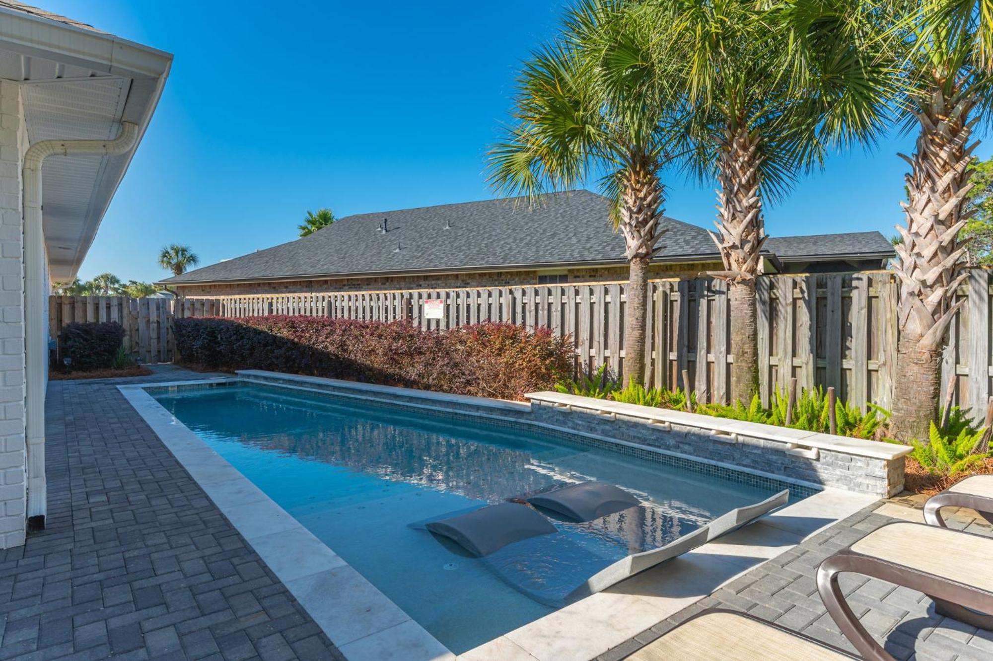 Beautiful Pet Friendly Home! New Tropical Pool, Opt Golf Cart And Pool Heat, Minutes To Beach Дестін Екстер'єр фото
