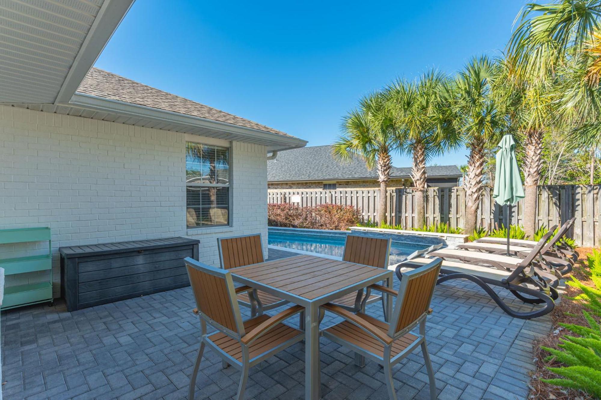 Beautiful Pet Friendly Home! New Tropical Pool, Opt Golf Cart And Pool Heat, Minutes To Beach Дестін Екстер'єр фото